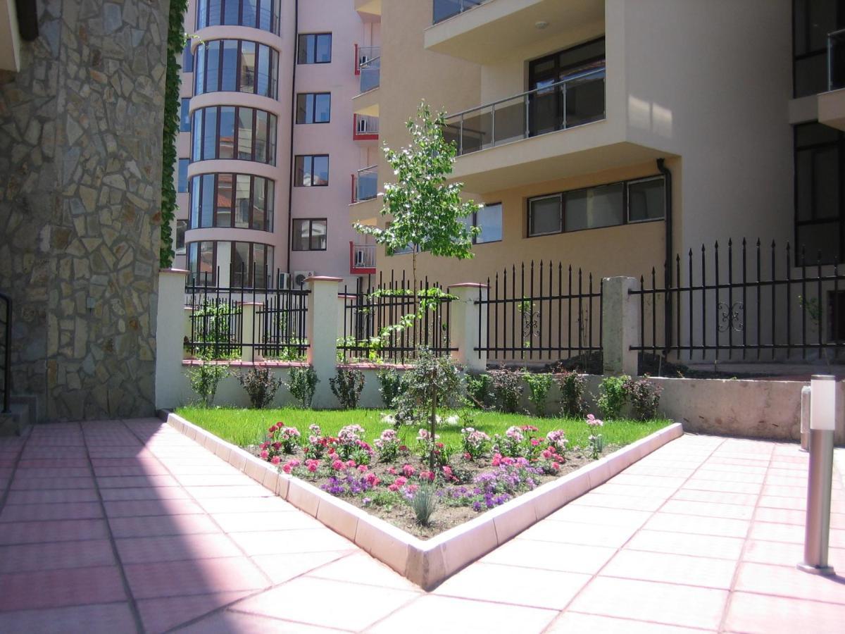 Chateau Del Mar Holiday Apartments Sunny Beach Eksteriør billede